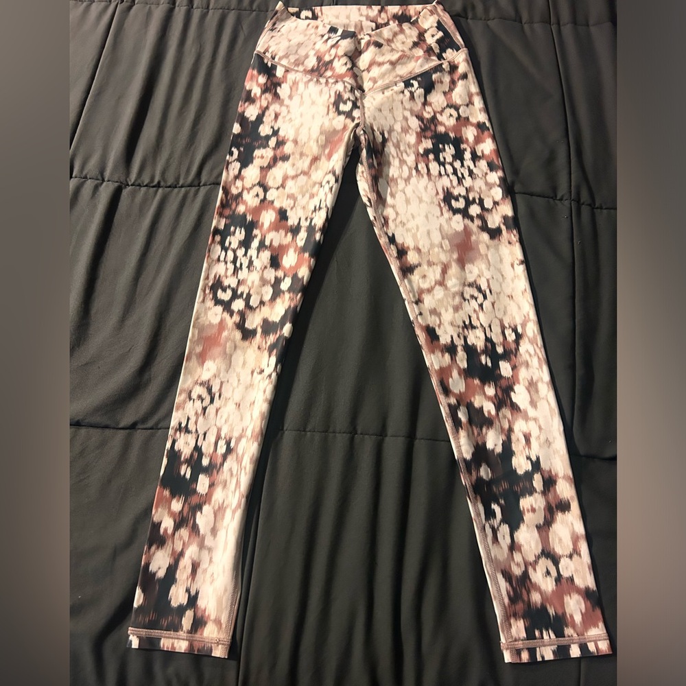 Aerie Offline Blurred Leopard Leggings size Medium